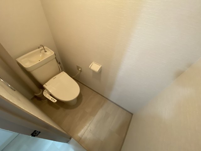 トイレ　ウォシュレット付きのトイレです♪