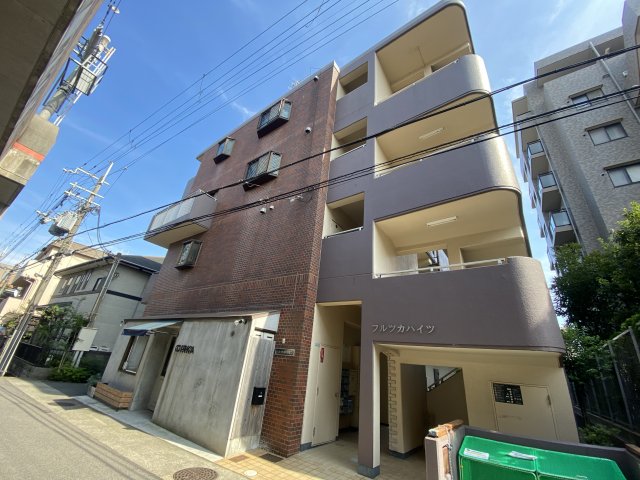 建物外観　モニター付きインターホンついてます♪