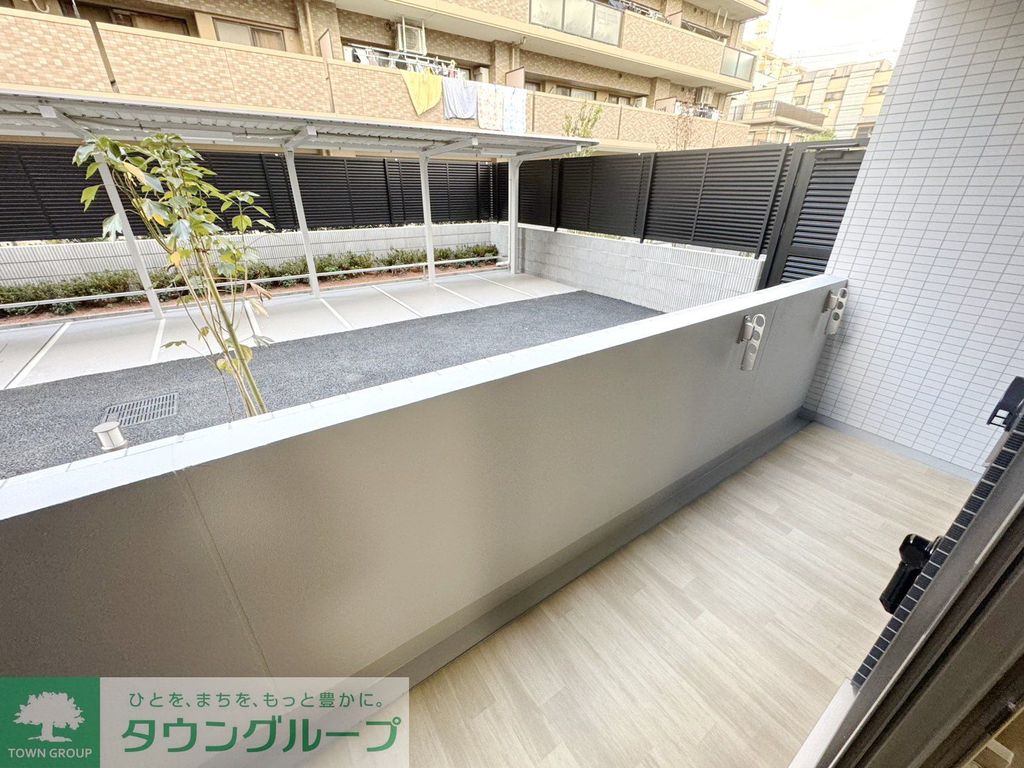 バルコニー　バルコニー