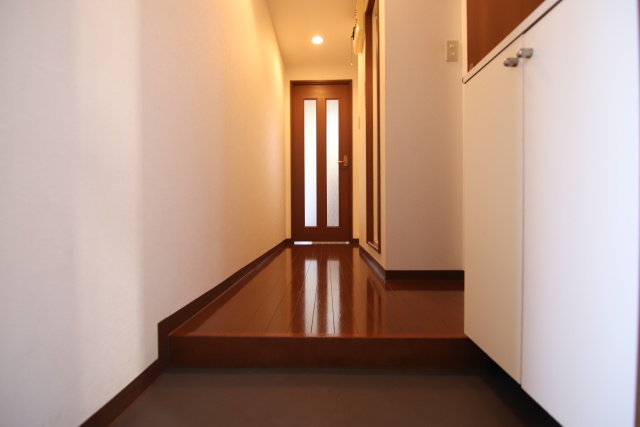 玄関　※別室の参考写真の為、現況優先です。