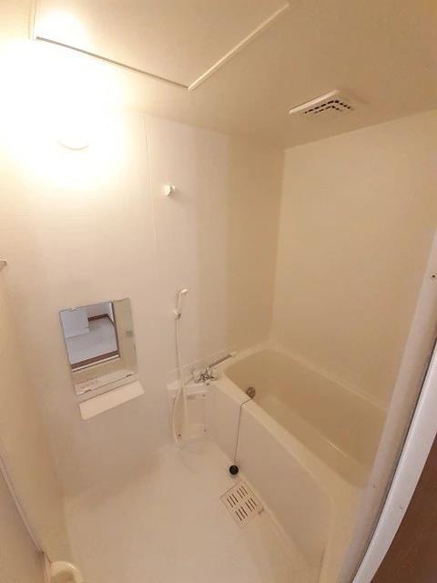 バス・シャワールーム　浴室