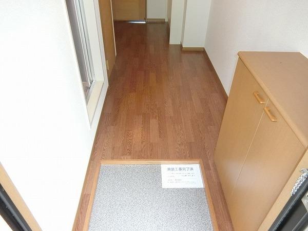 玄関　シューズボックスあり！