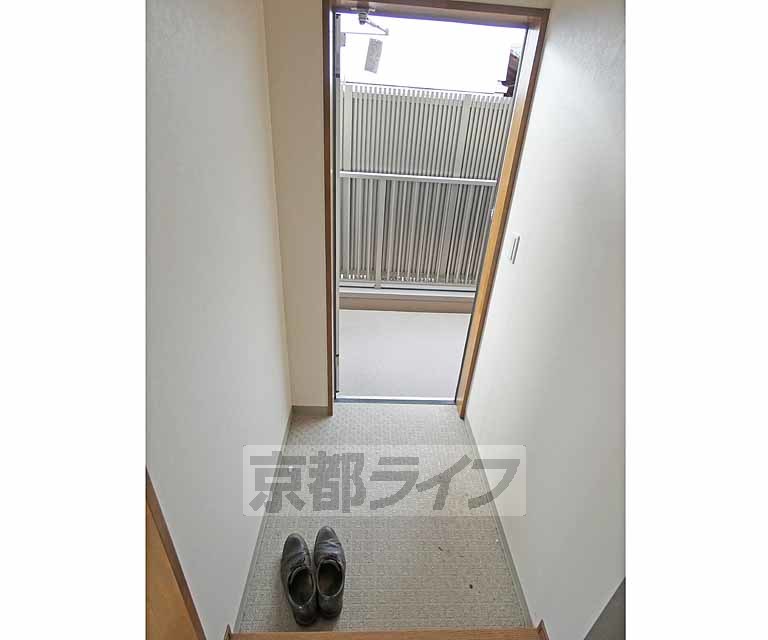 玄関　玄関です。