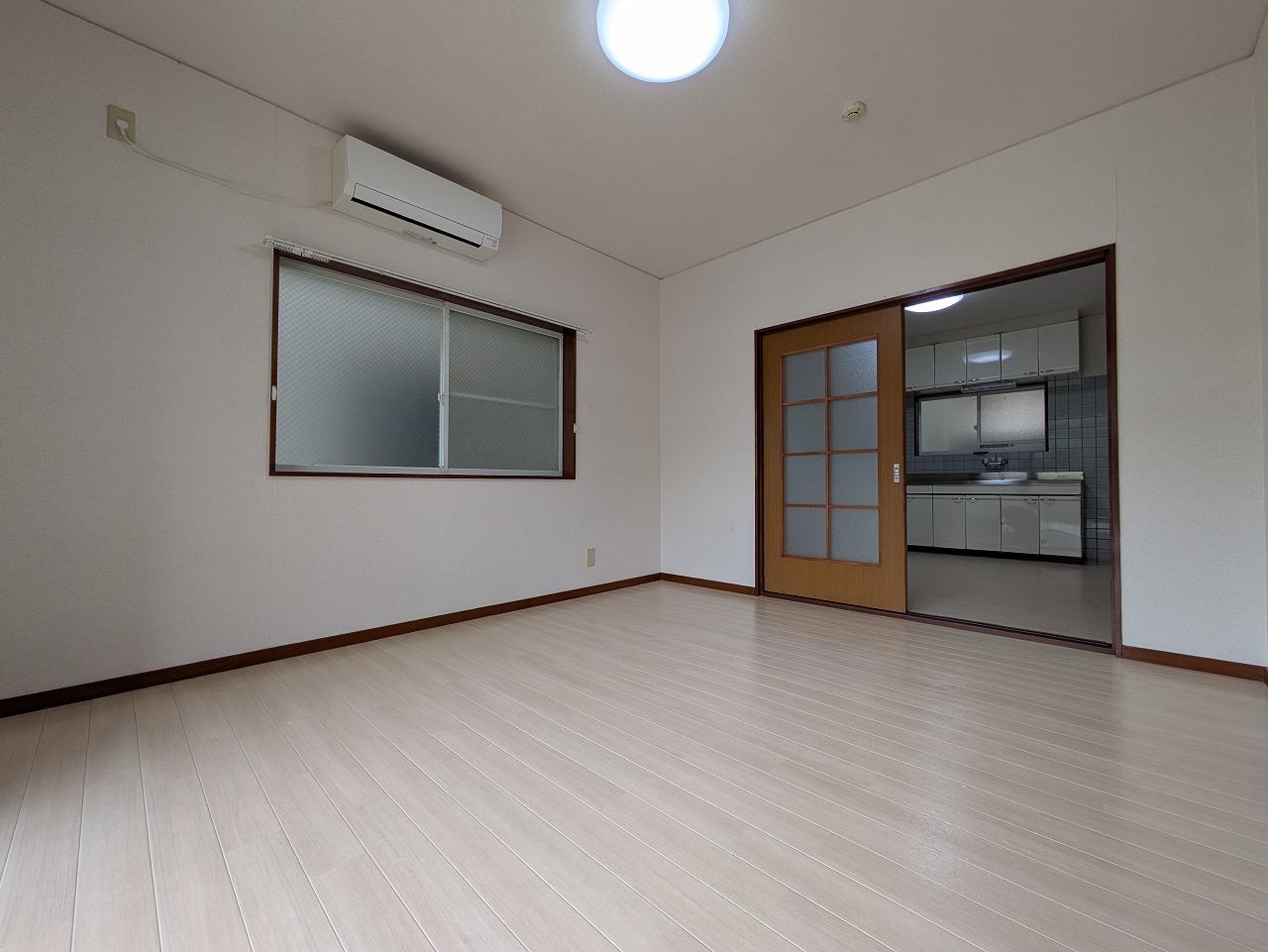 居室・リビング　1階洋室