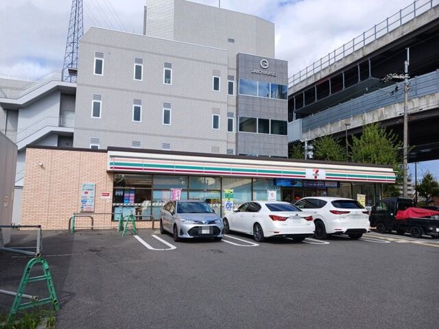 コンビニ　セブンイレブン 京都竹田西内畑（コンビニ）まで450m