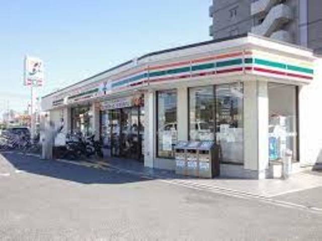 コンビニ　セブンイレブン天神川三条店（コンビニ）まで285m