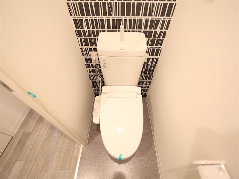 トイレ　温水洗浄暖房便座付トイレ