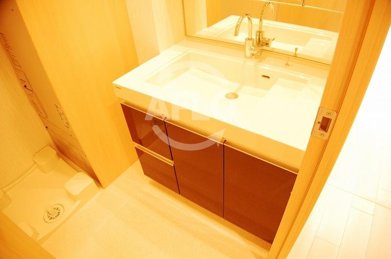 洗面設備　樹樹ガーデン・アネックス　独立洗面化粧台