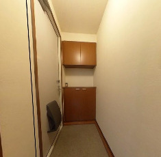 玄関　※掲載写真は同タイプ住戸の参考写真です。間取り・内装等が異な