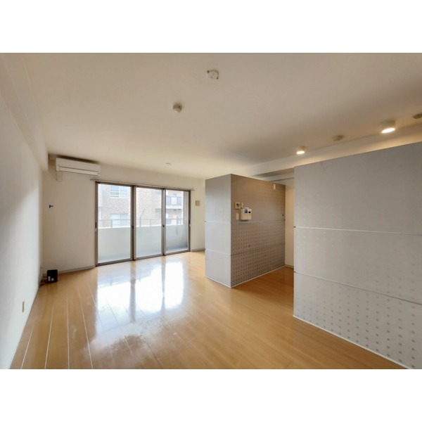 居室・リビング　別号室イメージ