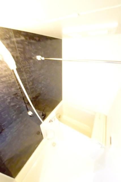 バス・シャワールーム　お問合せはタウンハウジングまで！※現地待合わせ相談可能