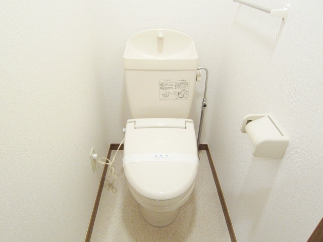 トイレ　別室参考写真です。