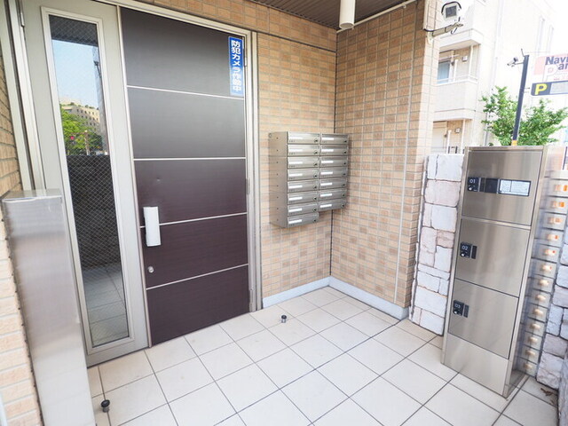 エントランス　エントランス（オートロック・集合ポスト・宅配ボックス・防犯カ