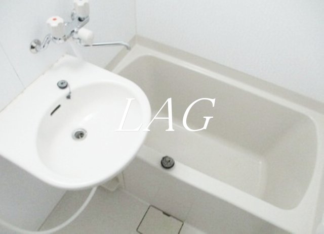 バス・シャワールーム　お風呂です。