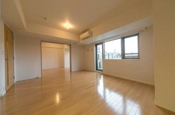 居室・リビング　明るい洋室！