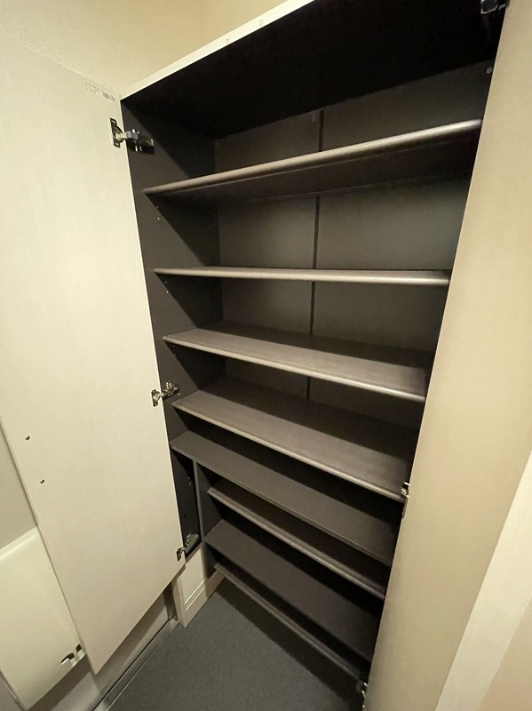 収納　シューズボックス