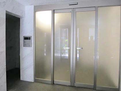 エントランス　★オートロック完備でセキュリティ面◎★