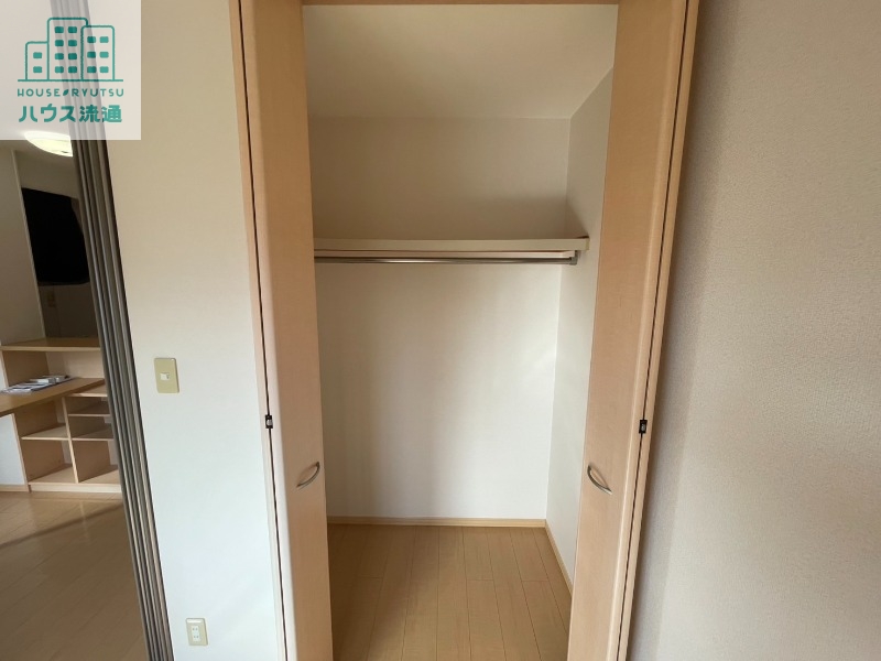 収納　※写真は別号室です