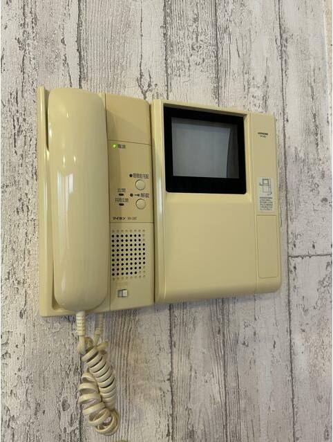 セキュリティ　女性の方でも安心のモニター付きオートロック♪