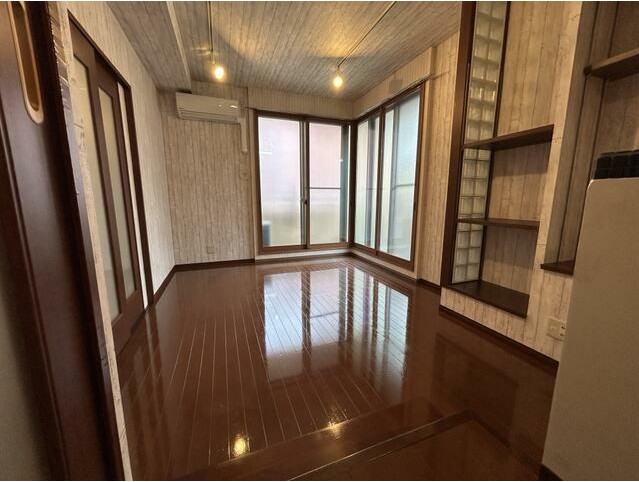 居室・リビング　開放感のあるゆったりとしたお部屋です♪