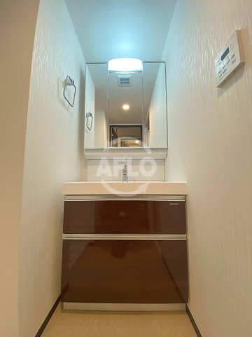 洗面設備　レオングラン本町橋　独立洗面台