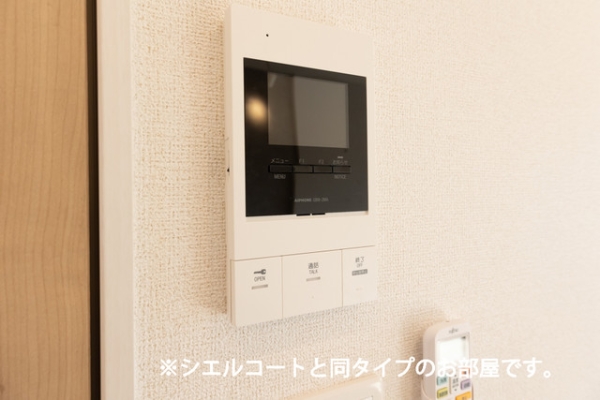 セキュリティ　※参考写真　同建築メーカー施工の同間取完成他物件のものです。