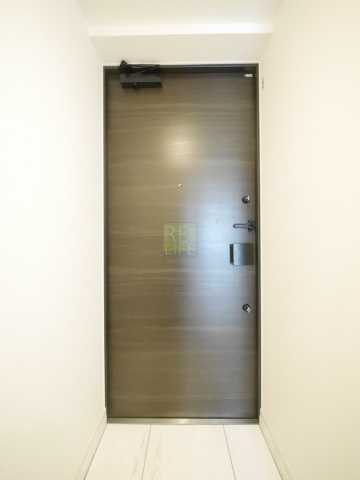 玄関　グランドコンシェルジュ新御徒町駅前