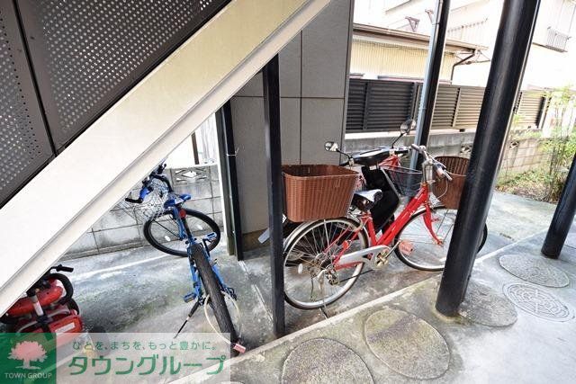 その他共有部分　★敷地内駐車場完備！　設備・収納充実！★