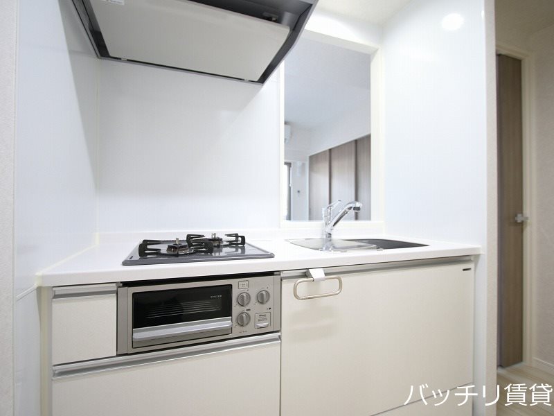 キッチン　※同型タイプ写真の為、現状優先。