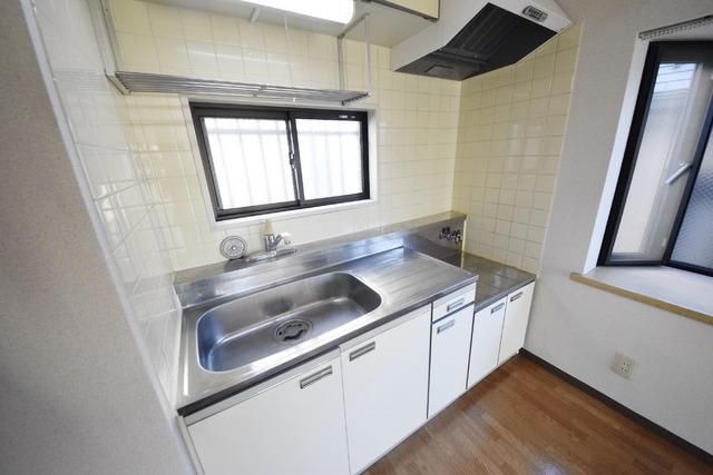 キッチン　※別部屋参考写真です