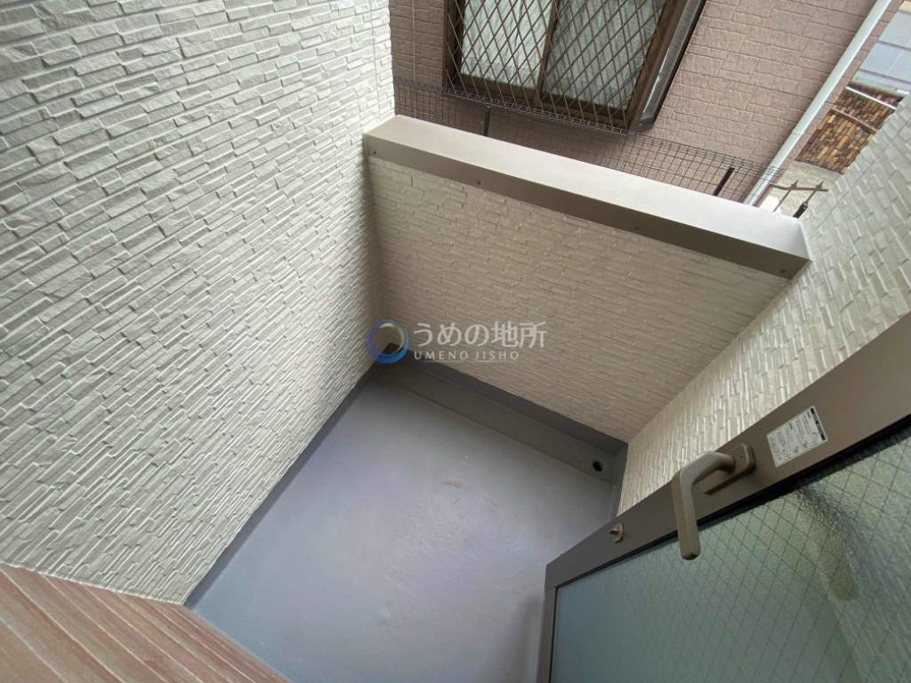 バルコニー　ベランダ