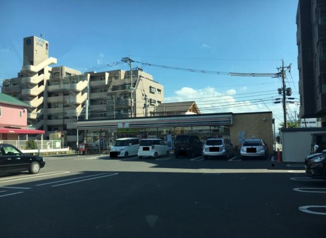 コンビニ　ファミリーマート熊本流通団地組合売店（コンビニ）まで1064m