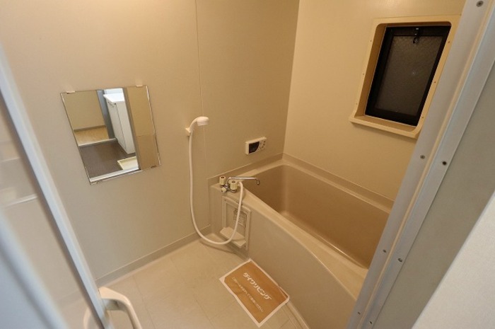バス・シャワールーム　お風呂です