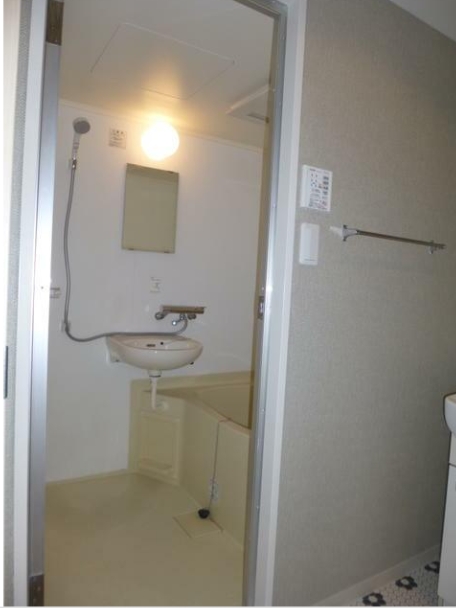 バス・シャワールーム　お風呂です