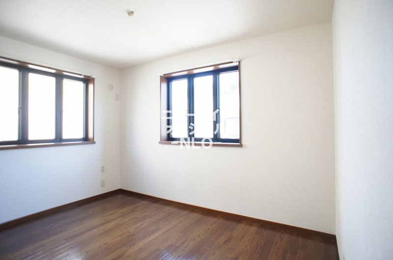 その他部屋・スペース　洋室5.4帖　シンプルな内装でどんなインテリアも映えます☆