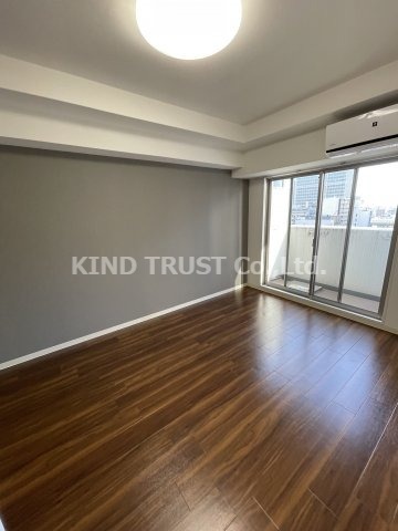 居室・リビング　明るい洋室です