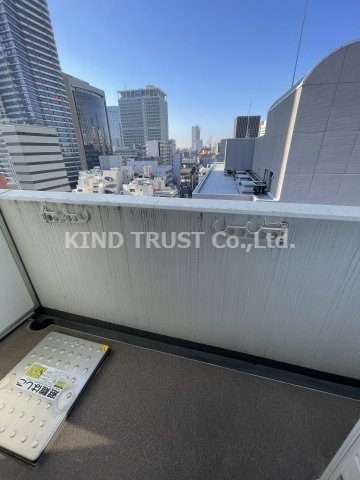 バルコニー　バルコニーがあります