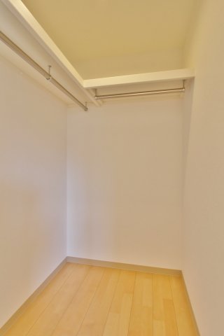 収納　参考写真（同物件別部屋）