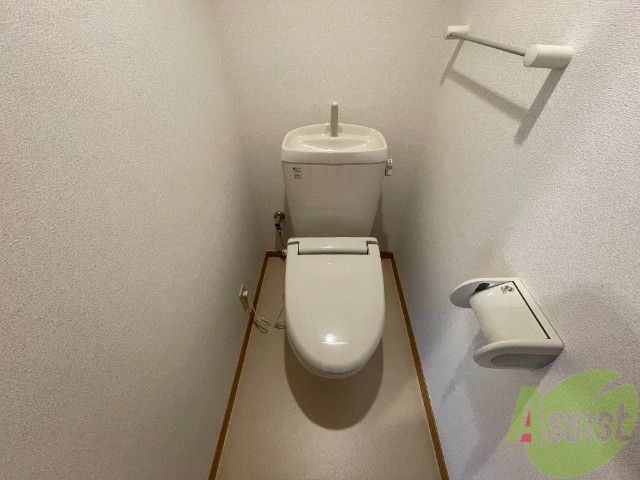 トイレ　清潔感のあるトイレで安心しいぇ使用できますね！