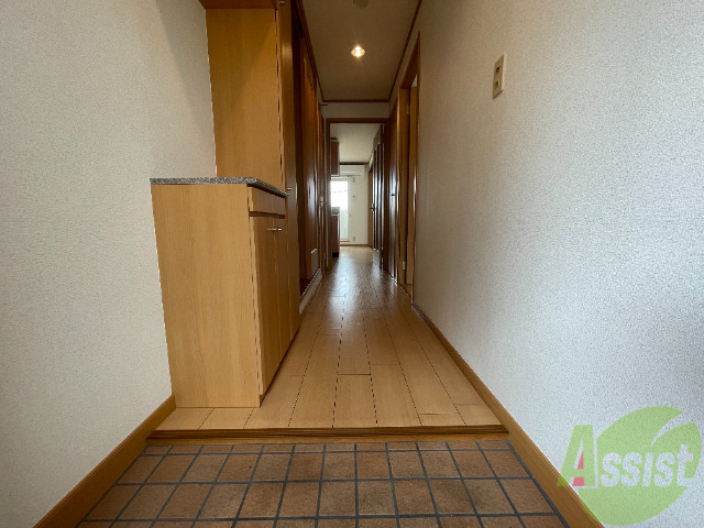 玄関　玄関を撮影しました、イメージできましたか？