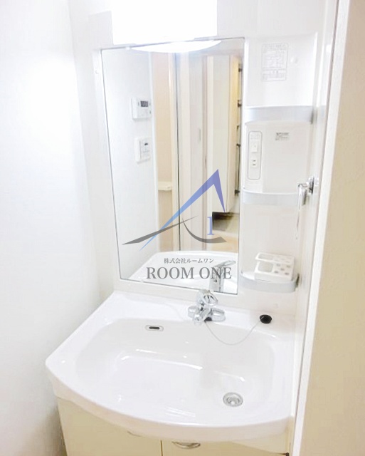 洗面設備　洗面台です。