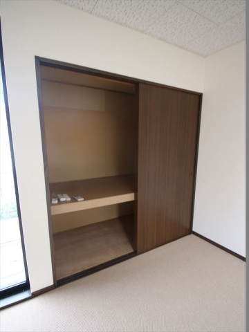 収納　洋室収納です♪
