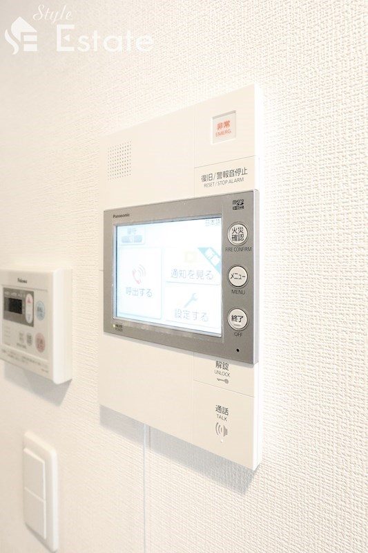 セキュリティ　モニター付きインターホン