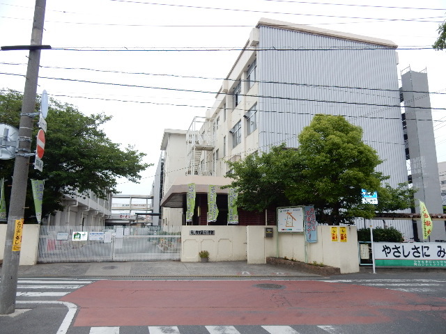 小学校　岡山市立福浜小学校（小学校）まで521m