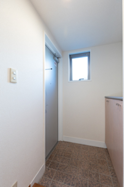 玄関　※写真は同タイプ住戸です。