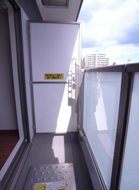 バルコニー　バルコニー