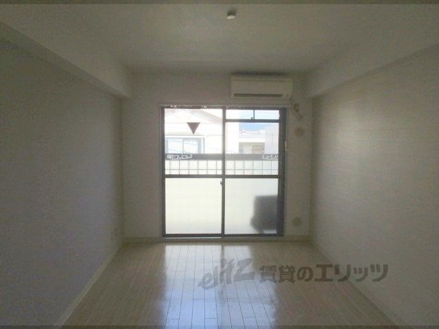 居室・リビング　給湯リモコン