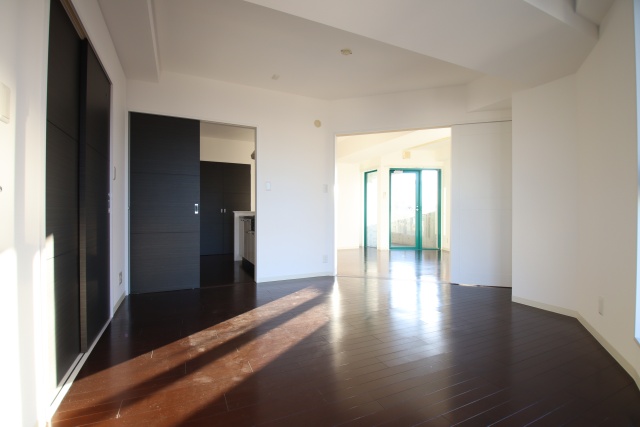 居室・リビング　※別室の参考写真の為、現況優先です。