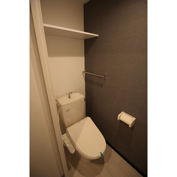 トイレ　綺麗なトイレでウォシュレット付きです♪