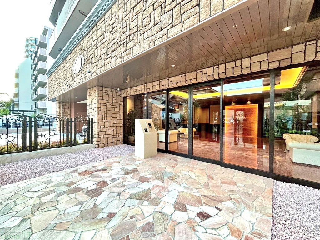 エントランス　エントランス